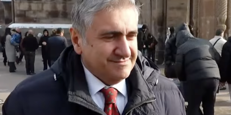 Կաթողիկոսը իր կառավարության անդամը չէ, իրավունք չունի փոխելու, իր անվտանգության աշխատակցին թող փոխի