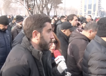 Կոշի՞կ եք «խուրդել» եկեղեցում. կարգալույծ Ստեփանը՝ բռնության զոհ լինելու մասին