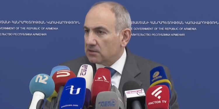 Եկեք հաշվեք՝ քանի՞ պետական պաշտոնյա ա մասնակցել ուխտերթին. Փաշինյան