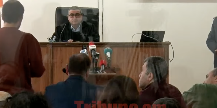 Անոթ է, 8 տարի է պայքարում եմ, որ ասեն՝ փախուստի ռիսկ կա՞. Սաղաթելյան