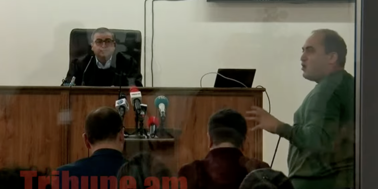 Հացադուլ եմ հայտարարում. Դատարանը 3 ամսով երկարացրեց Նարեկի և Վազգենի կալանքը