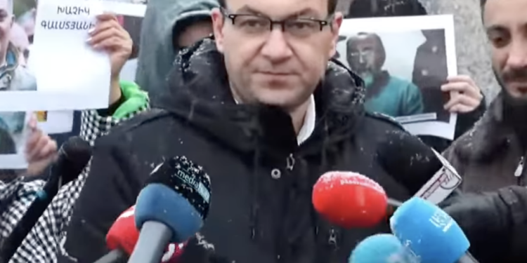 Քաղաքական հետապնդումների մոլուցք է, բացեք ձեր աչքերը. Արսեն Բաբայան