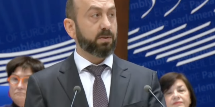 Հայ գերիների ազատ արձակումը կարող է նպաստել Երևանի և Բաքվի հաշտեցմանը․ Միրզոյան