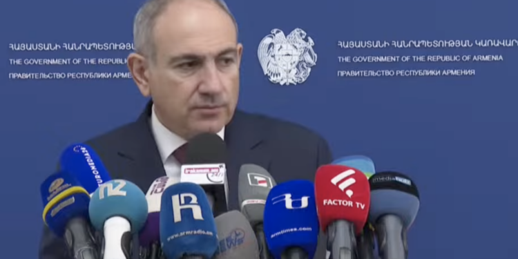 Բաքվից վերադարձած գերին պատրաստվու՞մ է մտնել քաղաքականությունը․ լրագրողը՝ վարչապետին