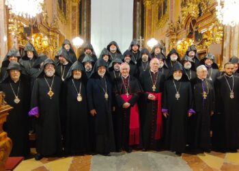 Սանկտ Փյոլթընում մեկնարկել է Հայաստանյայց Առաքելական Սուրբ Եկեղեցու Եպիսկոպոսաց հավաքը