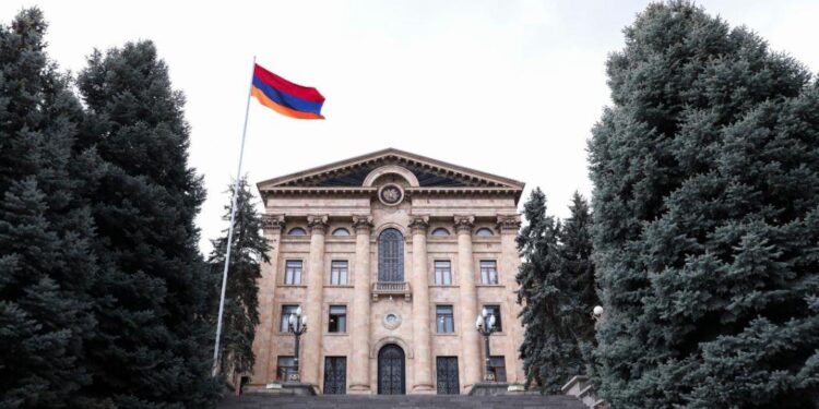 ՔՊ-ականների ախորժակը բացվել է․ 500-600 հազար դրամ թոշակ են ուզում. «Հրապարակ»