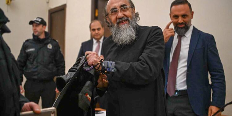 Միքայել սրբազանը դեռ Գյումրի չի գնալու