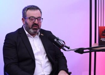 Newstand. Հող տալով դարձան Ռեմբո՞, մենք ոչ խրամատը լքել ենք, ոչ թռել ենք. Գառնիկ Դանիելյան