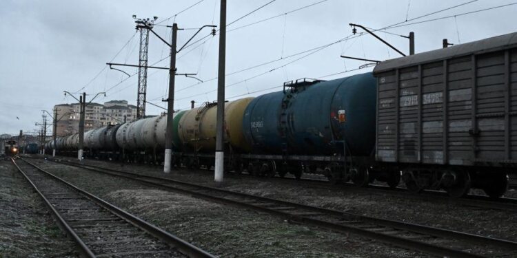 Հացահատիկ տեղափոխող ևս մեկ գնացք է ուղևորվում Հայաստան՝ Ադրբեջանի տարածքով