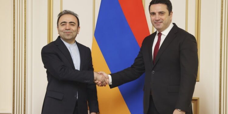 Հայաստանը մտադիր է ամրապնդել կապերը Իրանի հետ․ ԱԺ նախագահն ընդունել է Իրանի դեսպանին