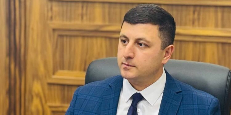 Երևանը վերածվել է քարուքանդ քաղաքի. Տիգրան Աբրահամյան