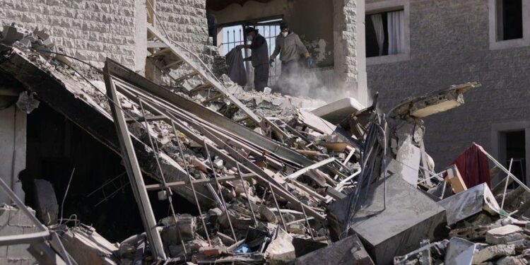 Իսրայելը ավիահարվածներ է հասցրել Լիբանանին. զոհվել է 10 մարդ, այդ թվում՝ «Հեզբոլլահ»-ի ութ անդամ