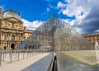 Լուվրի տնօրենը հրաժարական է տվել