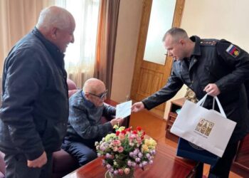 ՌԴ նախագահ Վլադիմիր Պուտինը շնորհավորել է Հայաստանում բնակվող վետերան Մեխակ Ավետիսյանին