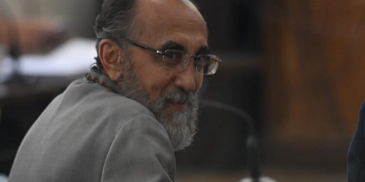 Լավ լուր՝ Միքայել սրբազանին ազատ արձակեցին, կիրառվեց տնային կալանք