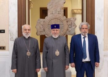 Ամենայն Հայոց Կաթողիկոսն ընդունեց Ռոբերտ Ամստերդամին