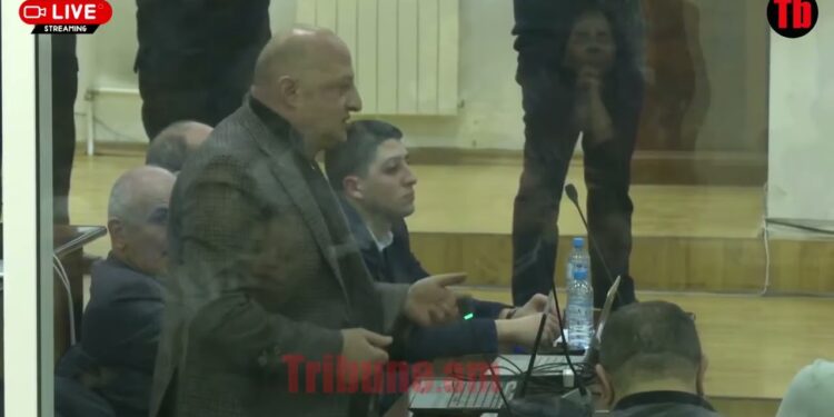 Չախալյանին ասեցի՝ ինչի՞ չես ամեն օր նստացույց անում, ասեց՝ ընտանիք պահելու խնդիր ունեմ