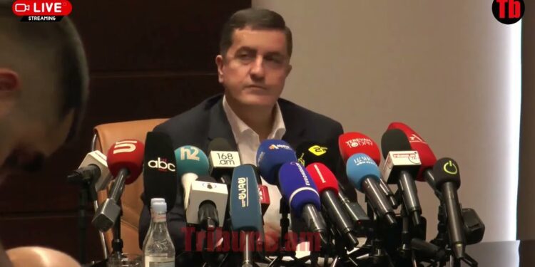 Վախենում են Սամվել Կարապետյանից, հակառակ դեպքում նա կլիներ ազատության մեջ․ Ղազինյան