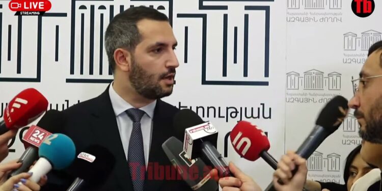 Հոգևորականի եք սպառնացել երեկ, բա խոսքի ազատությունն ու՞ր է․ լրագրողը՝ Ռուբինյանին