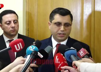 Ինչո՞ւ եք շոու անում, Էջմիածնի գանձերը ինչպե՞ս եք կանխելու, որ չտանեն