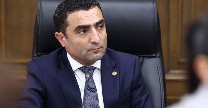 Ըստ Ռոմանոս Պետրոսյանի ՀԷՑ-ն այլևս կոչված է և ծառայում է ժողովրդին