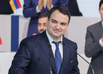 8 տարի չբարձրացրին թոշակները, հիմա՝ խուճապահար բարձրացնում են. Նարեկ Կարապետյան