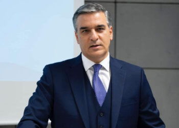 Որպես իրավաբան՝ պարտավոր եմ մի քանի բան հստակ ասել` կապված Ամենայն Հայոց Կաթողիկոսի նկատմամբ քրեական հետապնդման հետ․ Արման Թաթոյան