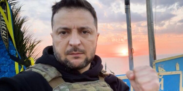 Ուկրաինայում բացահայտվել է, թե ինչ անակնկալ է պատրաստել Զելենսկին Թրամփին