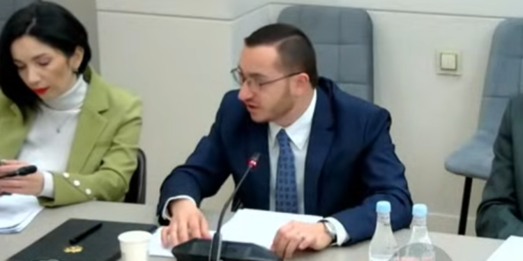 Պոռնկագրություն, դաժանություն, քարոզ տարածող հաղորդումները կարգելվեն․ նախարար