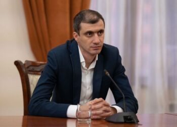 Փաշինյանը պետականության տակ «ականներ» է թողնելու. Մեսրոպ Առաքելյան