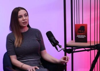 Եթե 10 դրամ գտնեք, որ գրպանս են դրել, ես քաղաքականությունից հեռանում եմ, Слабо? Աննա Գրիգորյան