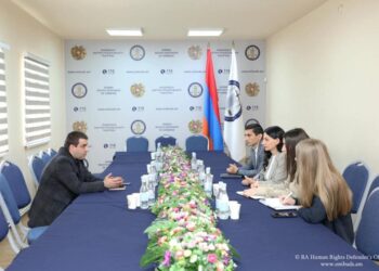 Մանասյանը հանդիպել է Ադրբեջանից վերադարձած Դավիթ Դավթյանին