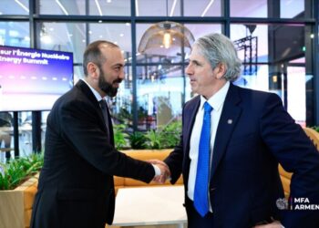 Արարատ Միրզոյանը հանդիպել է ԱՄՆ պետքարտուղարի տեղակալ Թոմաս Դինանոյի հետ