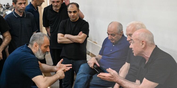 Հայ գերիների հարցը մնում է տեղեկատվական բլոկադայի պայմաններում. Տիգրան Աբրահամյան