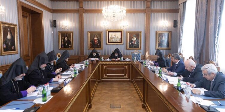 Գարեգին Երկրորդի նախագահությամբ մեկնարկել է Գերագույն հոգևոր խորհրդի ժողովը