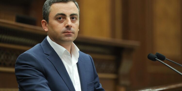 Դատարանը արդարացրել է Իշխան Սաղաթելյանի հորը՝ Վաչիկ Սաղաթելյանին