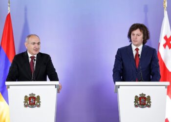 Նիկոլ Փաշինյանը և Իրակլի Կոբախիձեն հանդես են գալիս հայտարարություններով