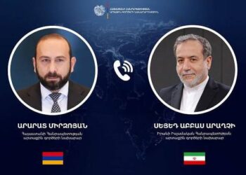 Միրզոյանը և Արաղչին հեռախոսազրույց են ունեցել