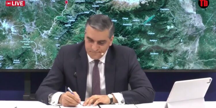 Դուք քանի՞ գլուխ ունեք, որ մեզնից սա թաքցրել եք. Թաթոյան