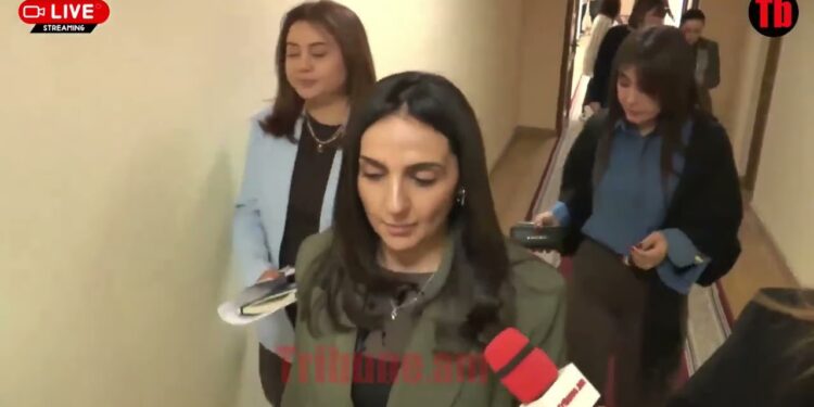 Ասեք, թող կպնի իրա գործերին, Թաթոյանն ու՞ր էր, որ մենք ընդեղ էինք. Ալխաս Ղազարյան