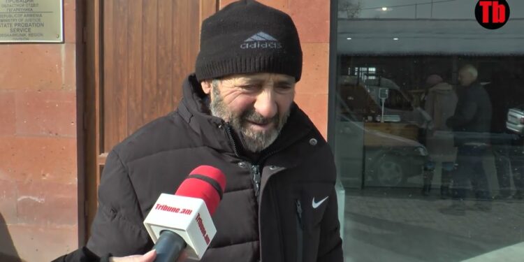 Ապրե՛ս, որ հողերը հանձնեցիր…ճիշտն ասեմ՝ թևերս կոլորեն, կկոխեն բերդը. սևանցիներ