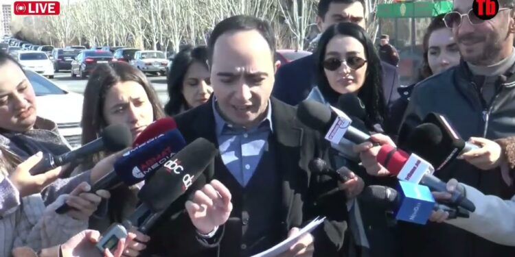 Պապիկյանը պիտի ներողություն խնդրի, գժի տեղ չդնի, կտոր-կտոր վերցնում են մեր տարածքները