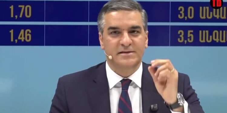 Ինտրիգներից հոգնել է մեր ժողովուրդը, ՊՆ-ն ստում է, իրենք մաքրեցին Ադրբեջանին