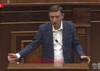 Առուշանյանին դավաճան հանեցիք, ինչ ա որպես համայնքապետ քայլում է Փաշինյանի հետ