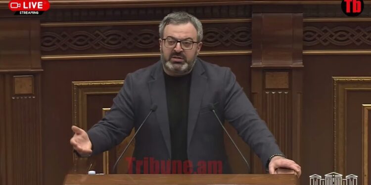 Հաթաթա են տալիս համայնքապետերին, տեղյակ չե՞ք․ ՀԷՑ-ը դարձել է ՔՊ-ի նախընտրական շտաբ