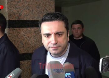 Հերի՛ք ա մեզ պատին դեմ տաք…Խնդրում եմ մի հատ հայհոյել ուղիղ եթերում. Ալեն Սիմոնյան