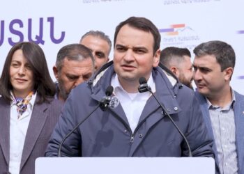 Նարեկը գրազ ա գալիս, ո՞վ ա կասկածում. Նարեկ Կարապետյան