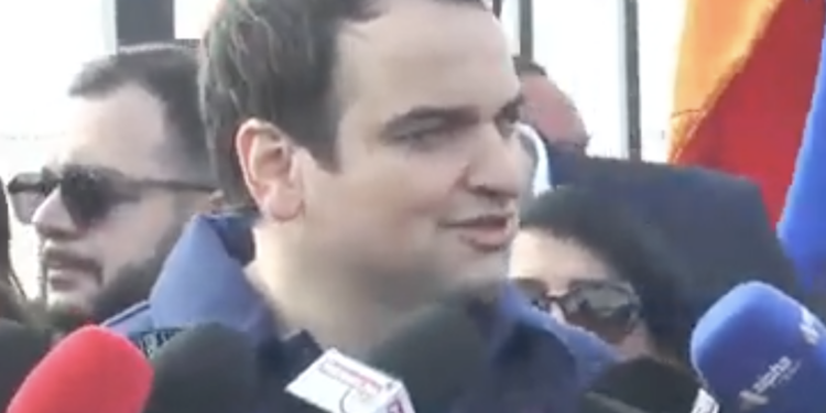 Լողլողուկ պատասխան են տալիս, 70%-ը իրենց դեմ է. Նարեկ Կարապետյան