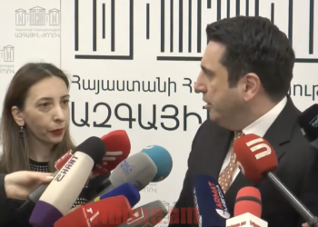 Գրել են՝ Ալեն Սիմոնյանը աղջիկներ է մատակարարում, մենակ կոշիկիս համարը չգիտեն. Սիմոնյան