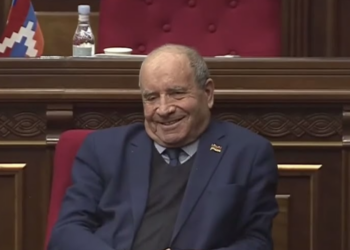 Ռադ կանենք, հանկարծ չմտածեք, թե Փաշինյանի շողքը դուք եք. Ալեն Սիմոնյանը՝ Ասլանյանին